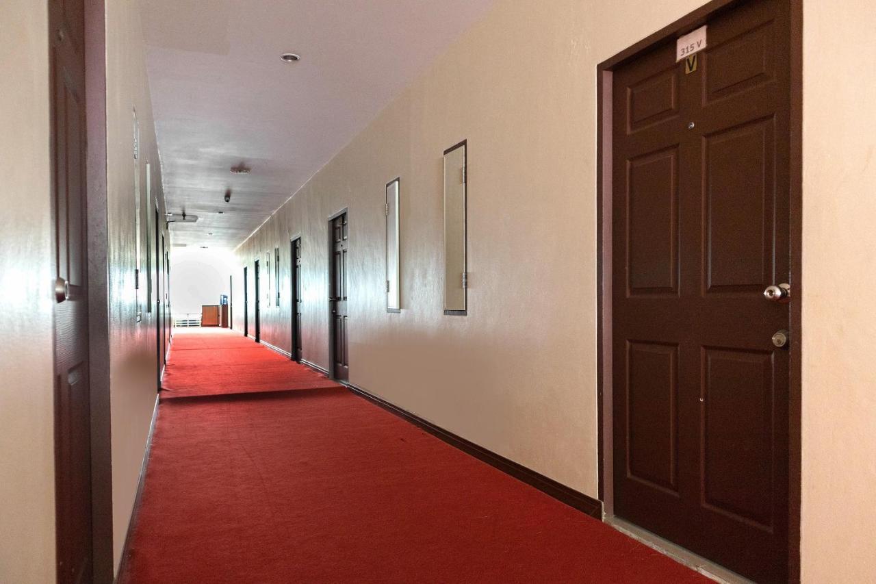 Oyo 792 Omsaga Phuket Hotel Exterior photo